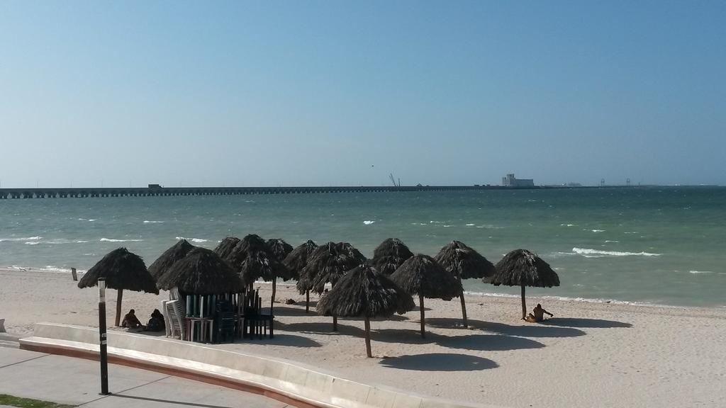 Hotel & Suites Domani Progreso  Exteriör bild